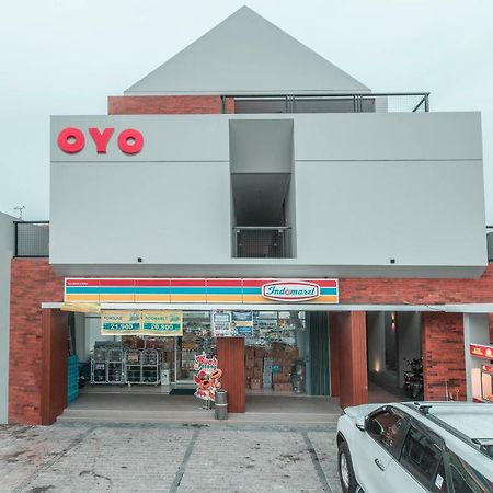 Hotel Oyo 780 Acg House Kalibata Syariah à Jakarta Extérieur photo