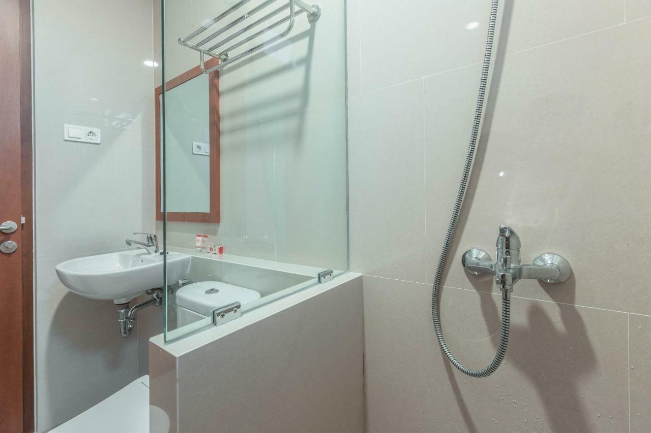 Hotel Oyo 780 Acg House Kalibata Syariah à Jakarta Extérieur photo